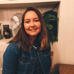 Meet your Posher, Lauren